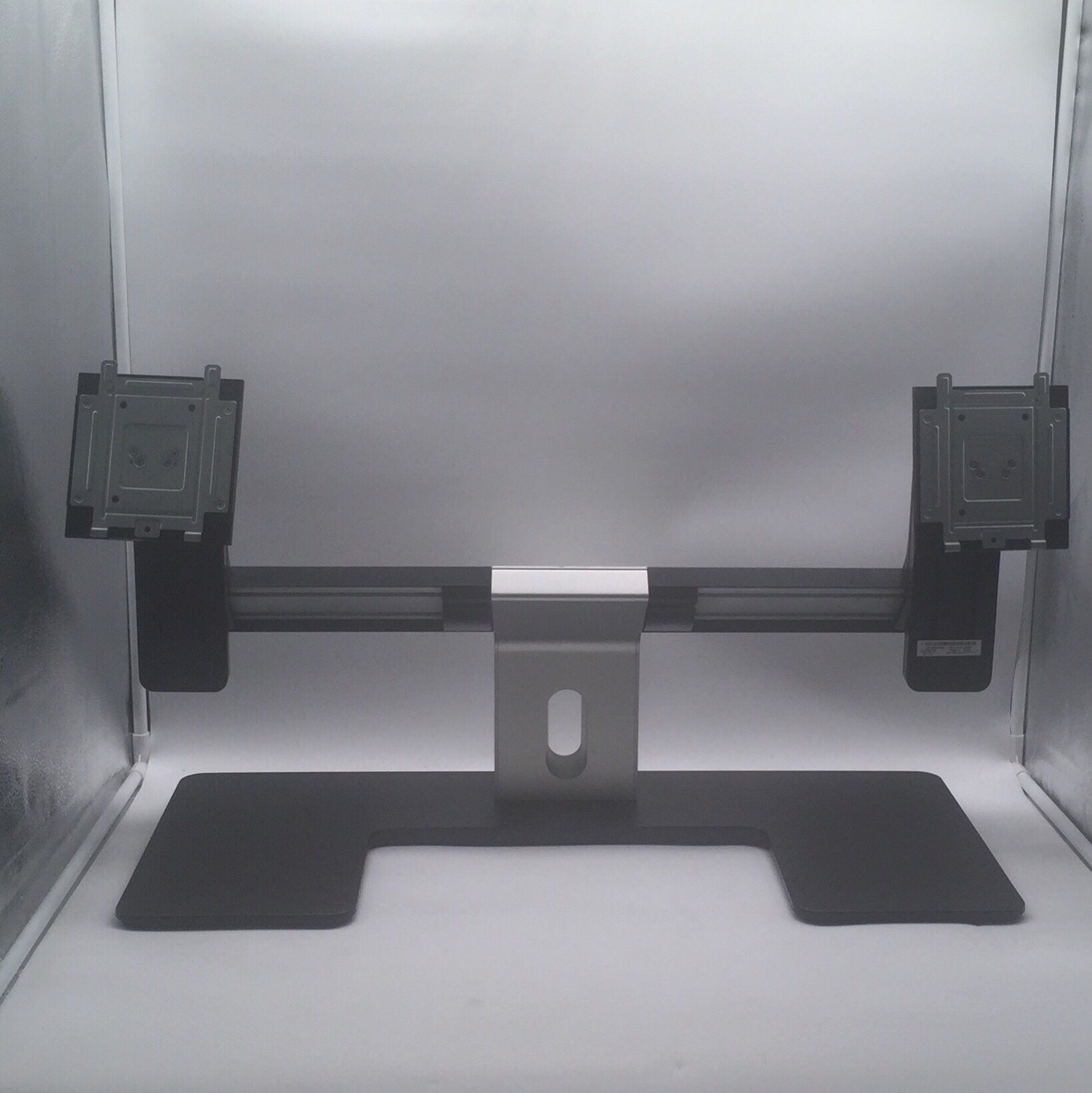 24” Dell MDS14 Dual Monitor Stand