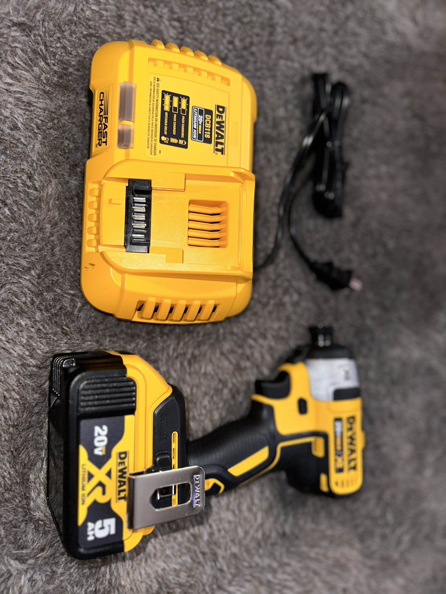 DEWALT 20.V MAX. / XR. Impact Driver.. With Battery And Fast  Charger 