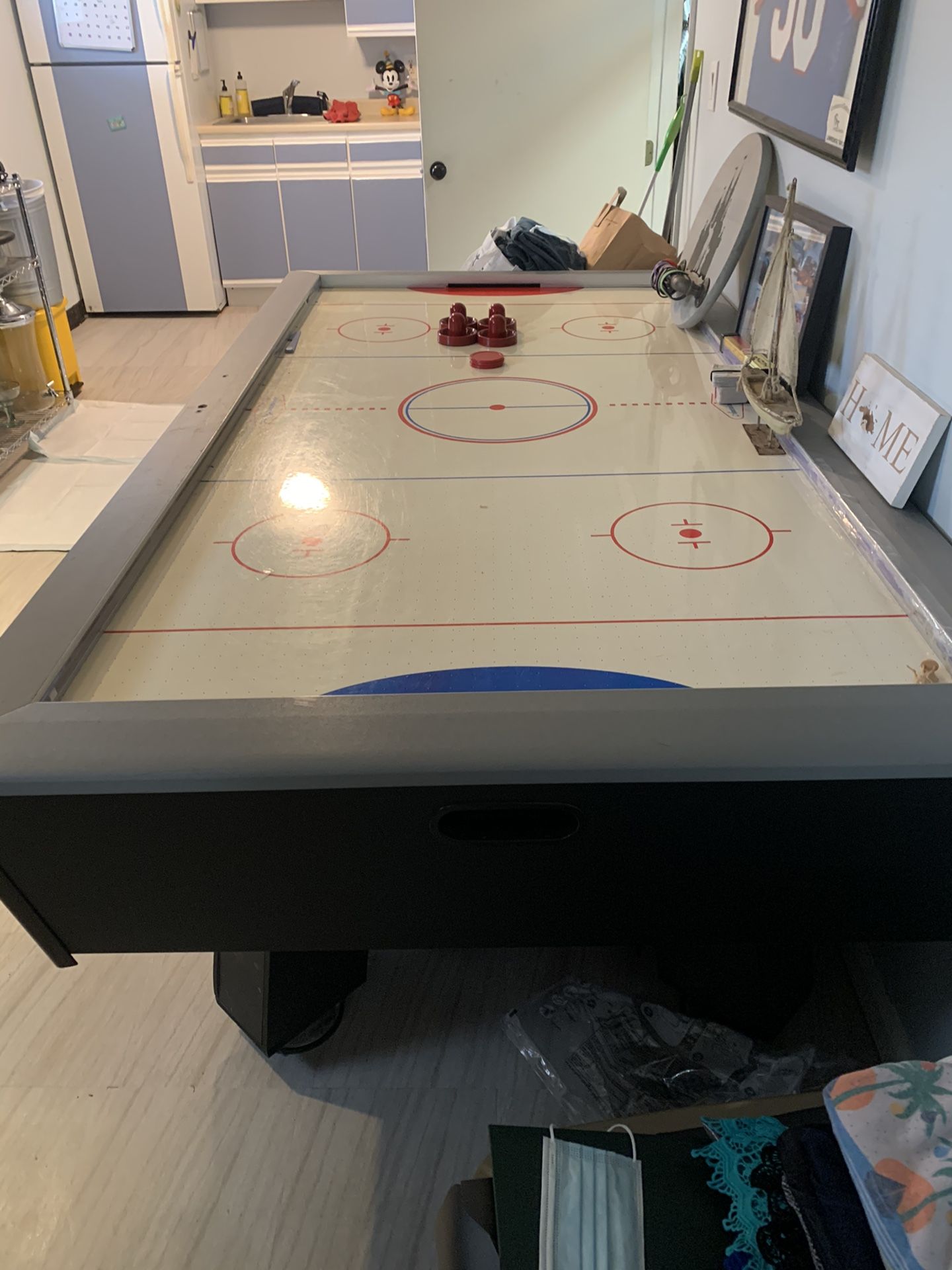 Air Hockey Table