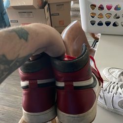 Air Jordan 1 Lost And Founds  Size 9