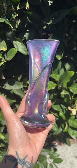 Zellique Vintage Art Glass Vase