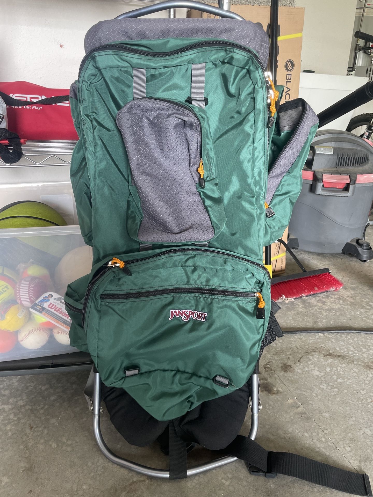 Super Clean Jansport Rigid Pack!!
