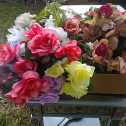 ASSORTED "LIVE FOREVER" FLOWERS