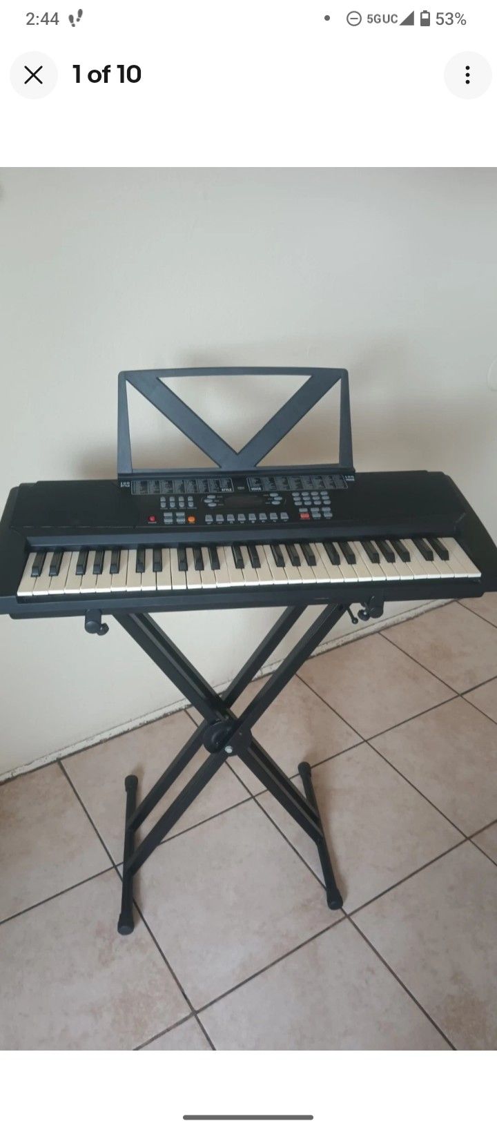 Huntington 61 Key Electric Keyboard Black, Keyboard Stand, and Music Stand