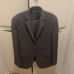 Keneath Cole Men Suite