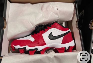 SZ 3y kids Jordan cleats new