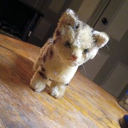 Vintage Steiff tabby cat "Susi"