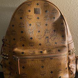 MCM BACKPACK (Authentic)