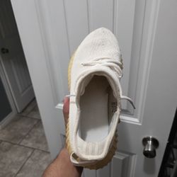 Yeezys Size 9.5