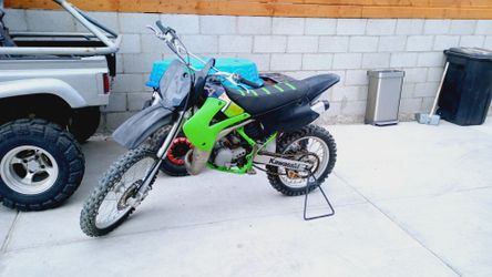 2002 kx100 dirt bike