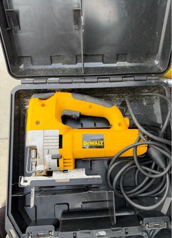 DeWalt Corded Jigsaw with Case