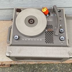 Newcomb Model A V-7 vintage tube type record player