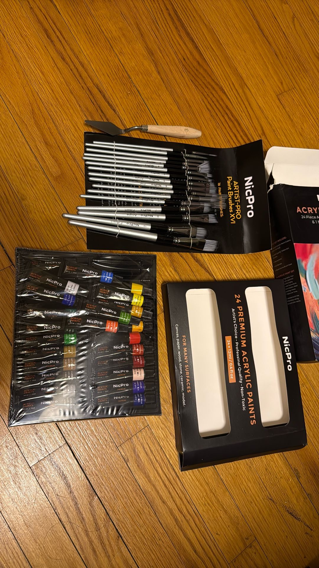 Art Kit , 16 Paint Brushes , 24 Acrylic Paint Set