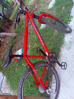 Cannondale F400 Mountain Bike