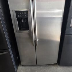 GE FRIDGE 