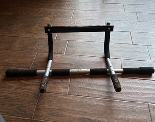 Home Pull Up Bar