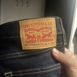 Levi 506 Straight Leg Jeans 