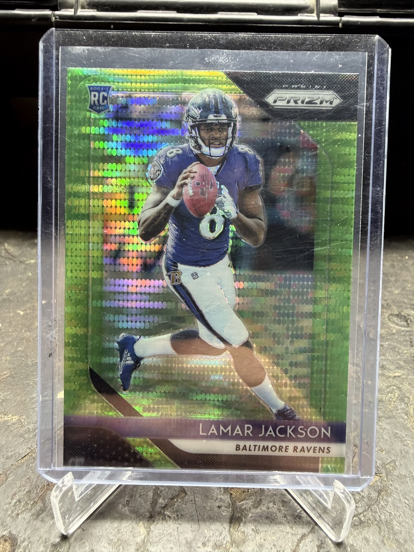 2018 Panini Prism Lamar Jackson Green Pulsar