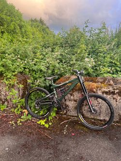 Downhill mountain bike