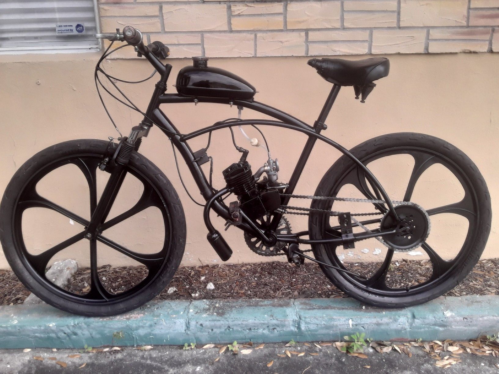 Quality Motorized Bike.Build by Quality Motorized Bike Builder.