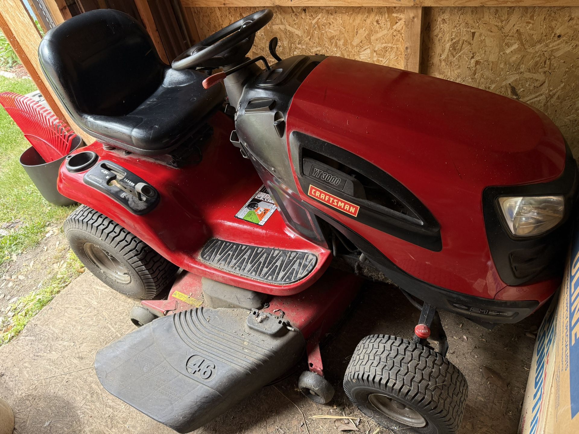 Lawn Tractor craftsman YT3000