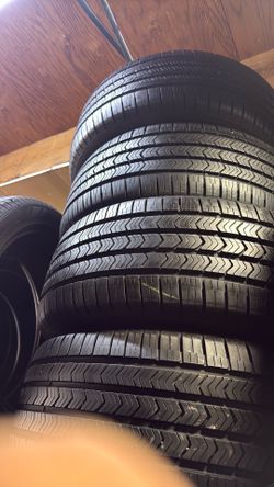 Tires un set de llantas 225-50-18