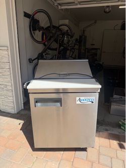 Avantco 27” 1 door Sandwich Prep Fridge