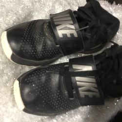 Sz 2 Youth Nike’s 