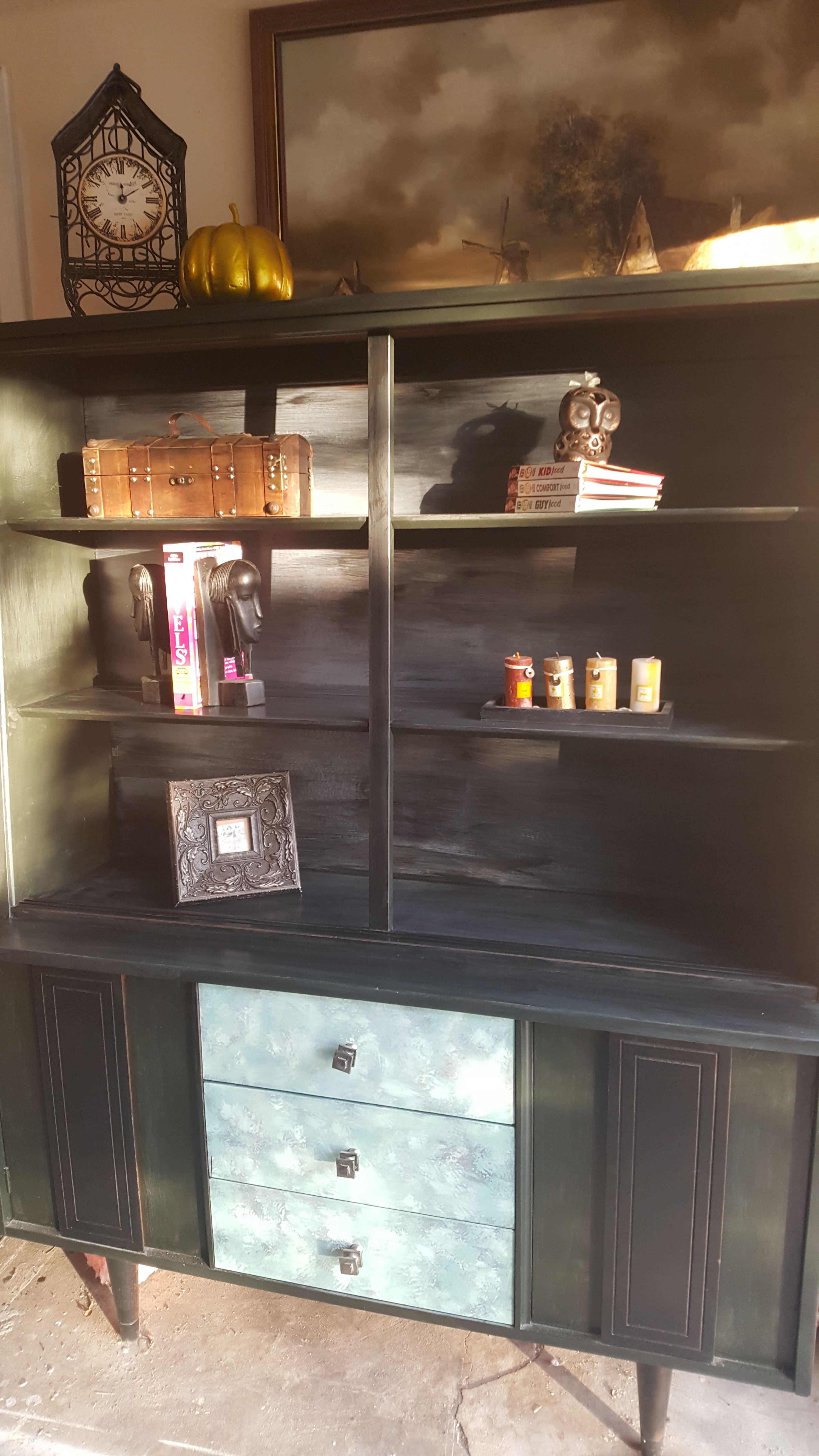 Hutch or book shelf cabinet