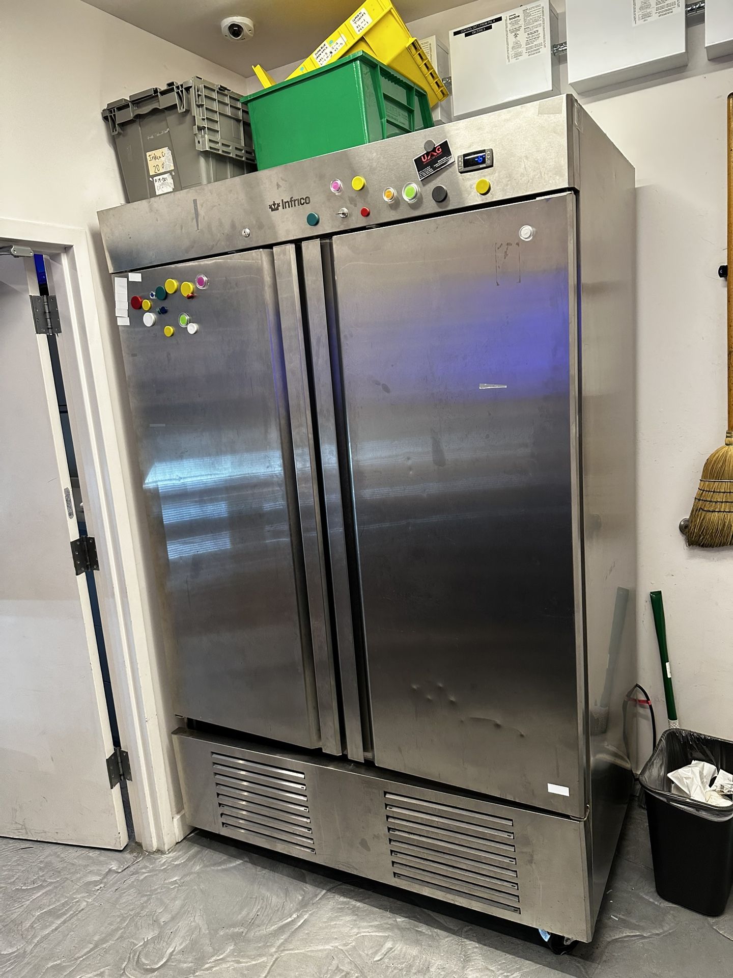 Infrico Refrigerator 