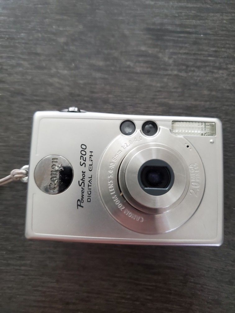 Canon PowerPoint S200 Digital Elph