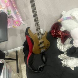 bass 4 Strings Works Perfect 