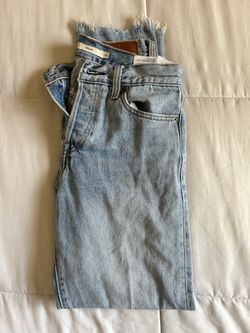 Women’s Levi Jeans