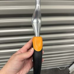 Fiskars Hand Weeder – Brand New