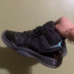 Jordan 11 size 3.5 deals