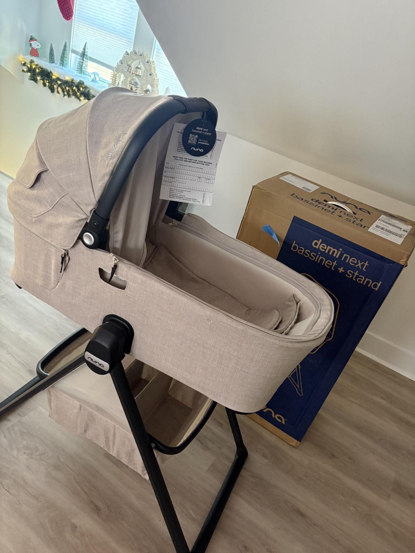 Brand New Nuna Bassinet