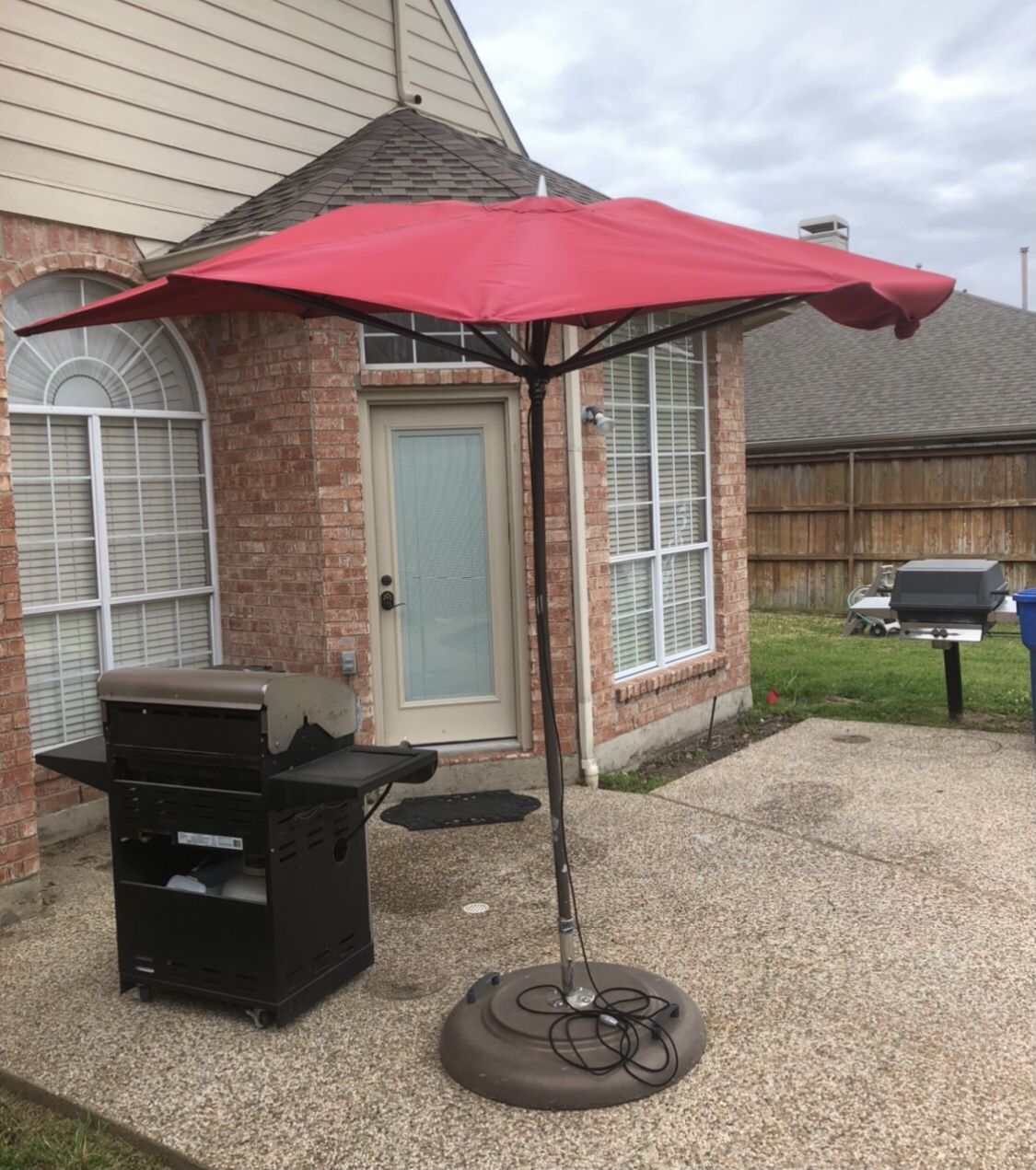 TUUCI Ultimate Outdoor Umbrella