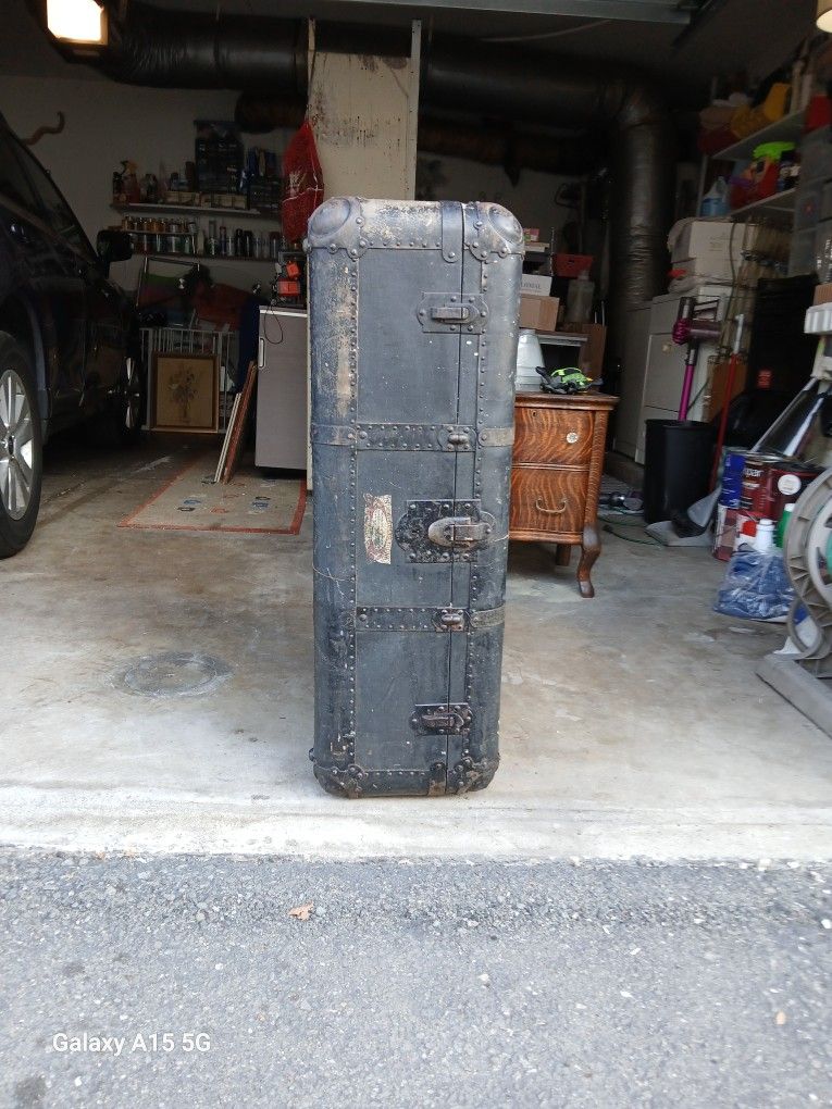 1900's DESTRUCTO Trunk