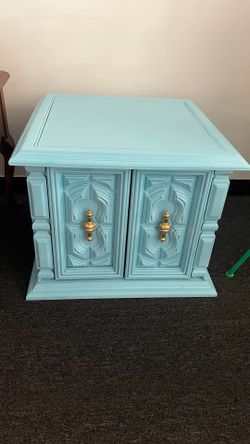 Estate sale happening now