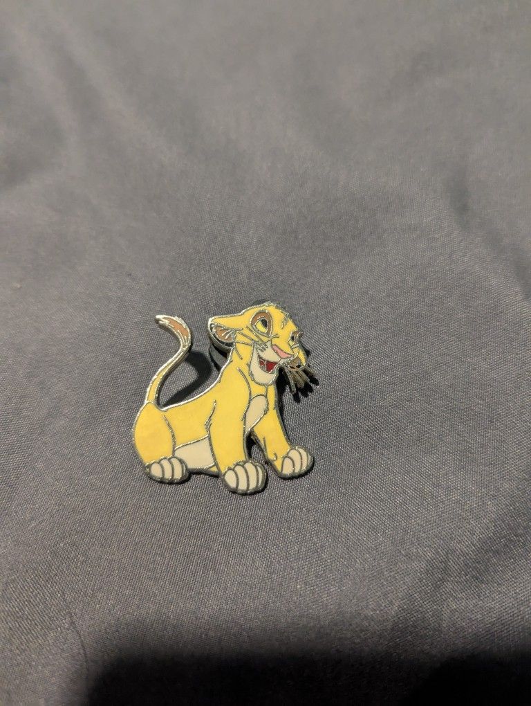 2002 Simba Disney Pin