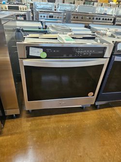 Built in Single wall oven 30 inch wide Whirlpool Stainless steel 