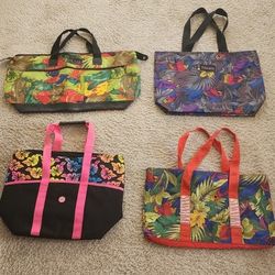 TRAVEL/SHOPPING TRAVEL TOTE BAGS