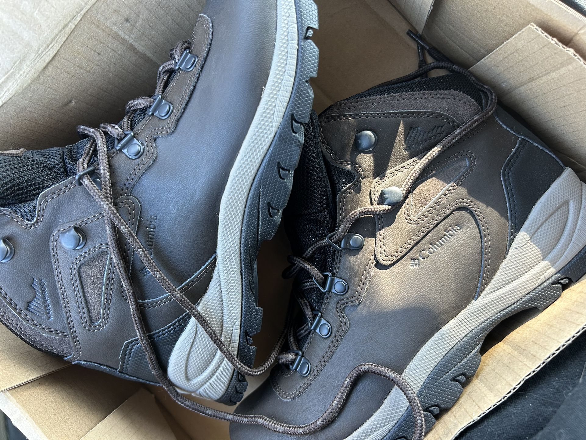 Columbia Hiking Boots Size 8.5 Women 