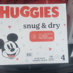 Huggies Size 4 Huge Value Size  Box  148 Count  New