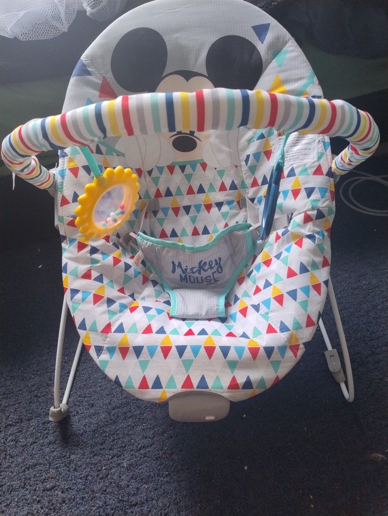 Vibrating Bouncer
