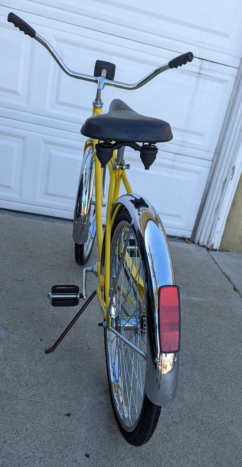 Vintage Classic Schwinn Heavy Duty 26-inch Beach Cruiser Bicycle