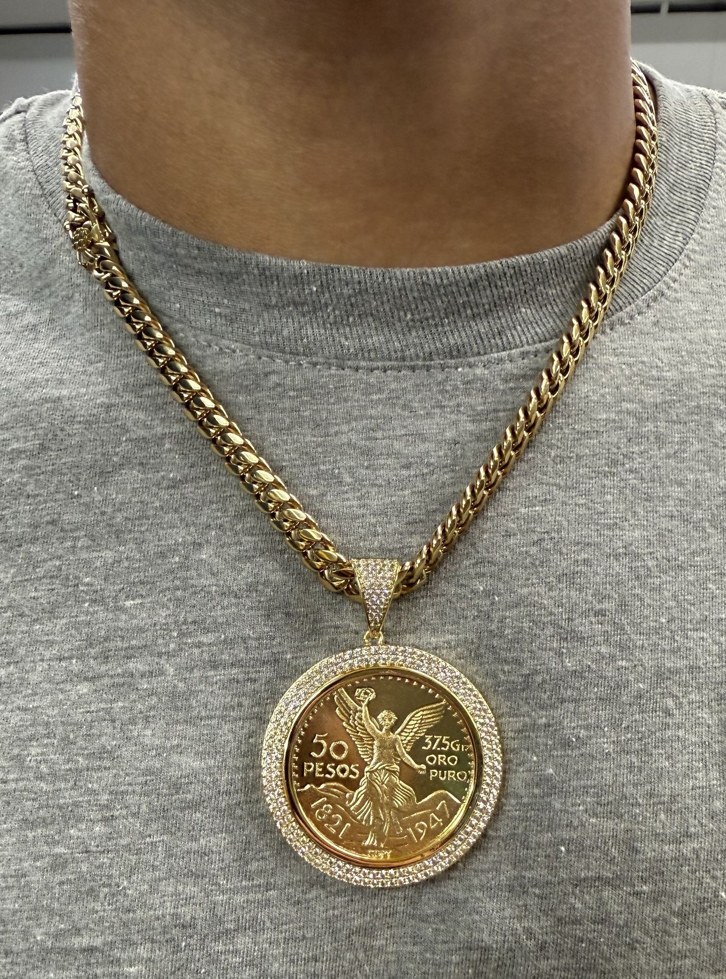 Water resistance Cuban links box locks necklace and pendant✨✨✨