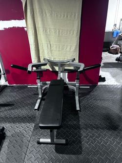 Chest machine