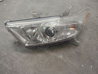2011-13 Highlander Headlight OEM Lh