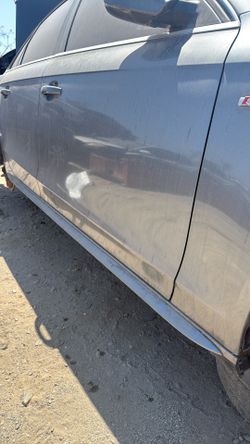 S4 rocker molding